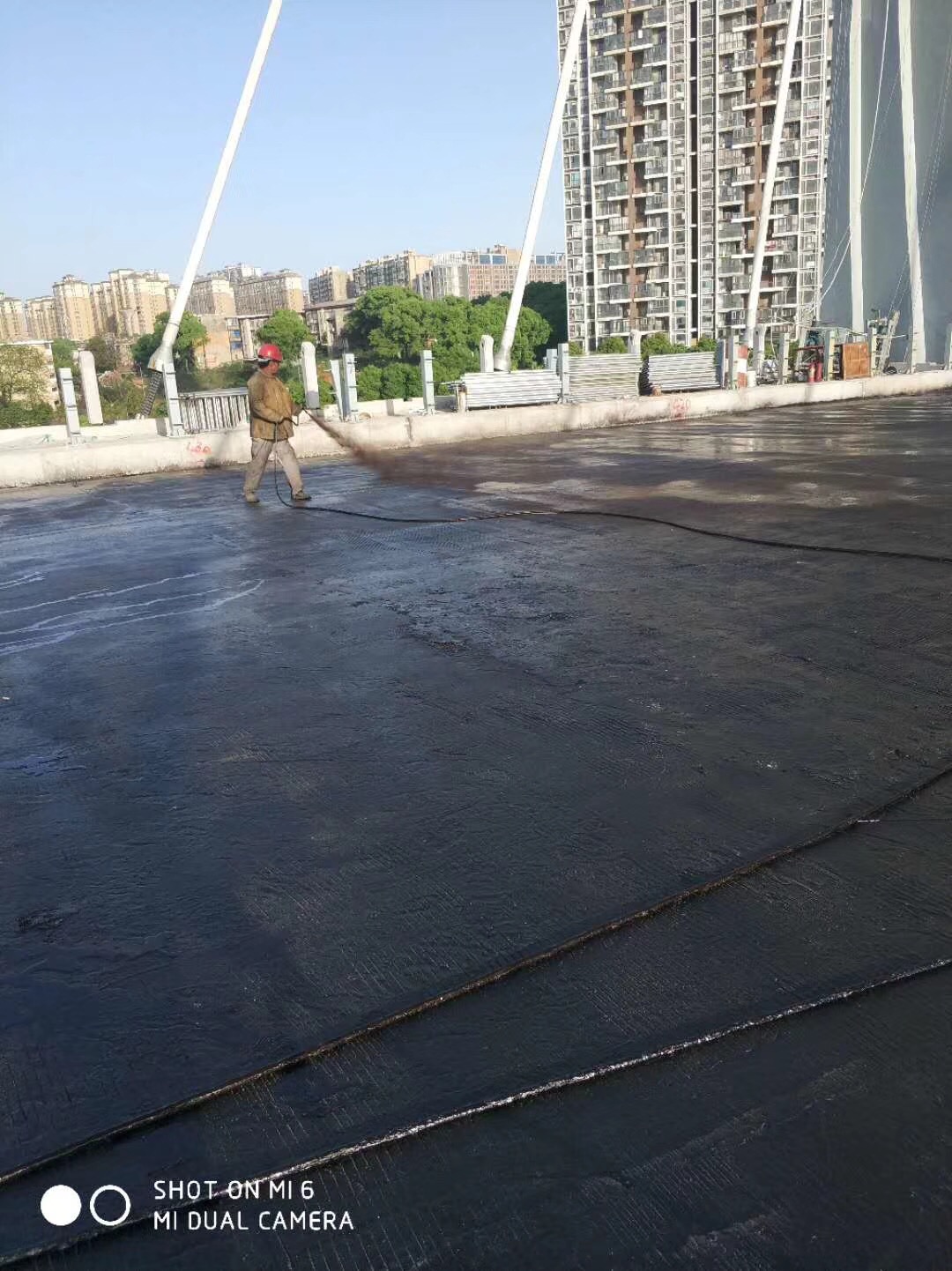 094658775.jpg 094658775.jpg